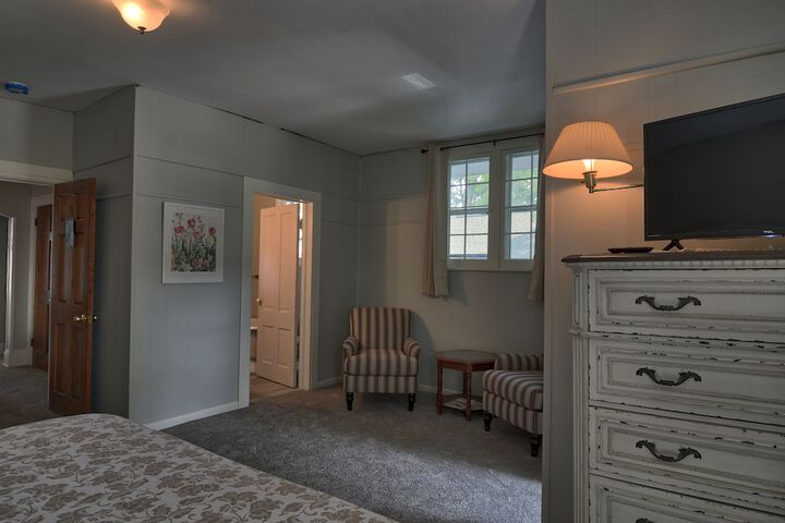 Room 46 of 57
