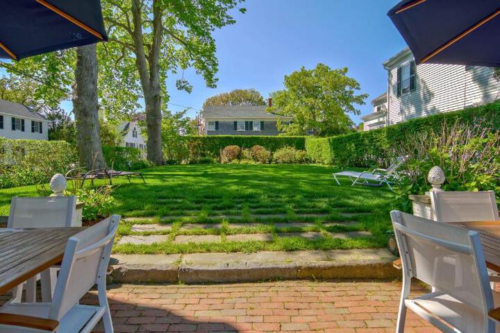 Captain Morse House - Luxury Waterfront, Town, & Beaches - 5 stars