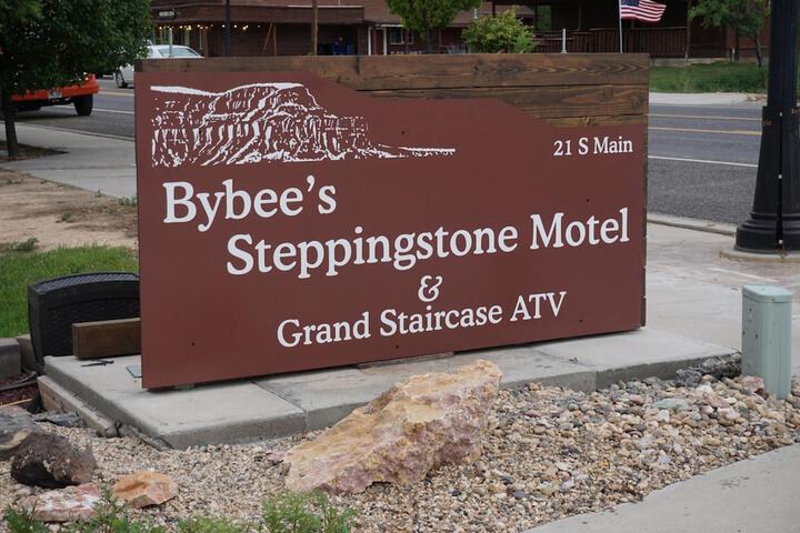 Hotel 2 of 54