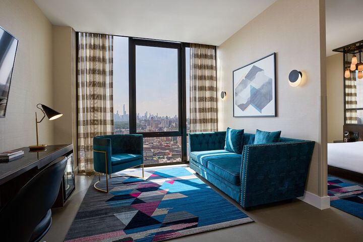 Room 15 of 42