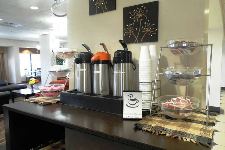 Breakfast/Coffee Service 32 of 32