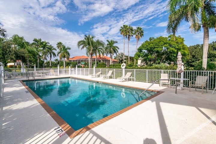 Harbor Landings Condo