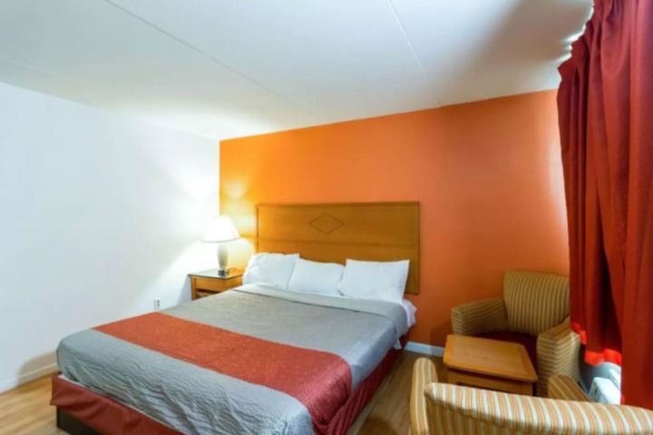 Room 20 of 25