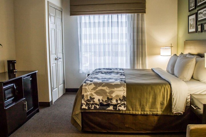 Room 14 of 29