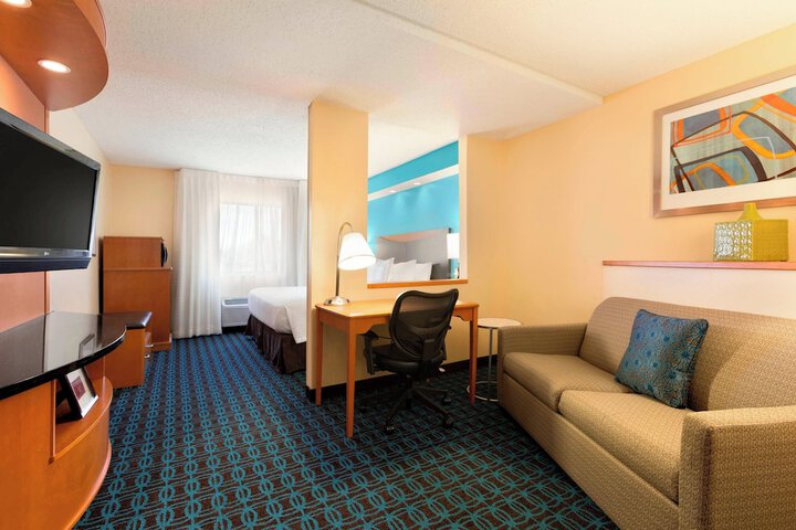 Room 9 of 19