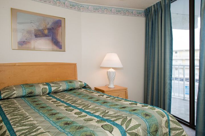 Room 35 of 40