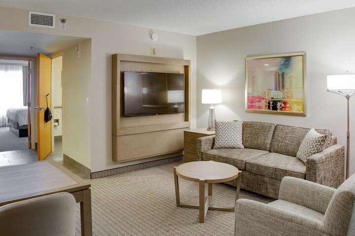 Room 19 of 42