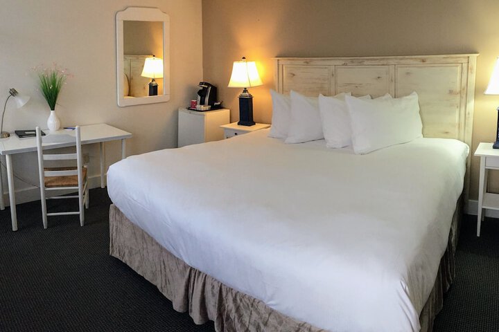 Room 121 of 163