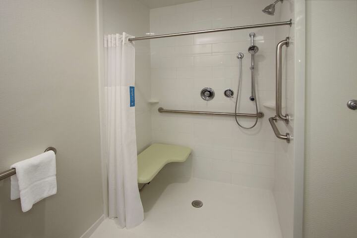 Room 30 of 60