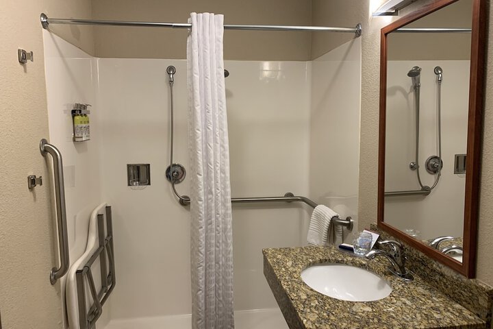Room 17 of 22
