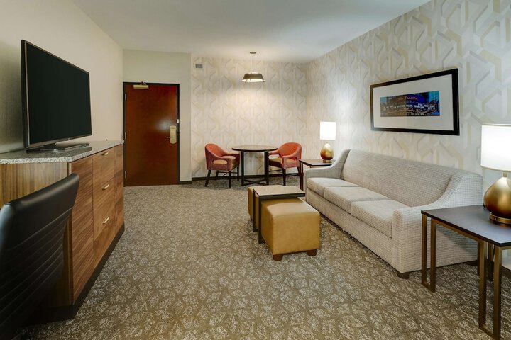 Room 38 of 60