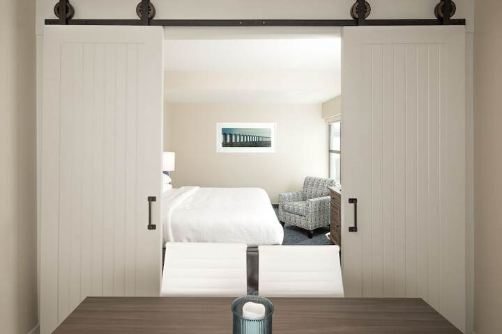 Hotel Renovo Des Moines UrbandaleTapestry Collection Hilton