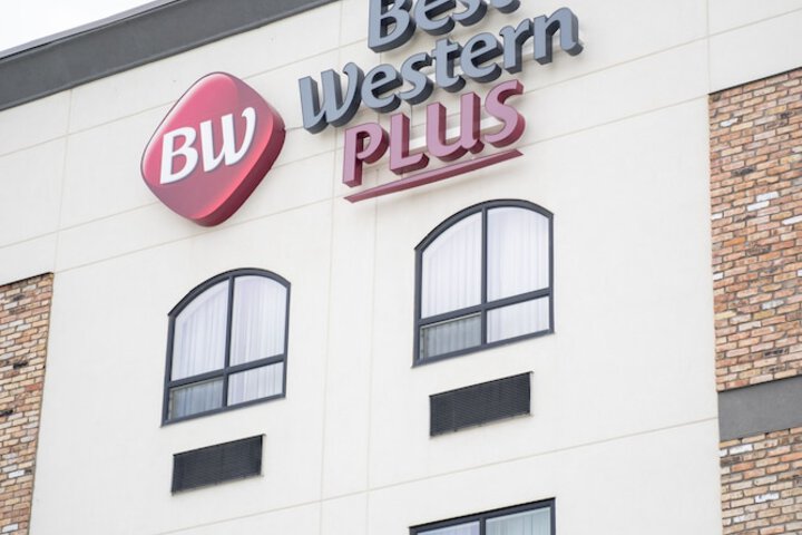 Best Western Plus Airdrie Gateway