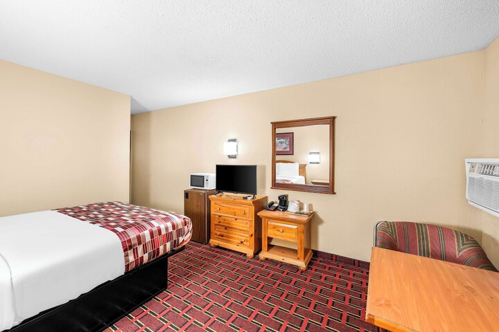 Room 17 of 29