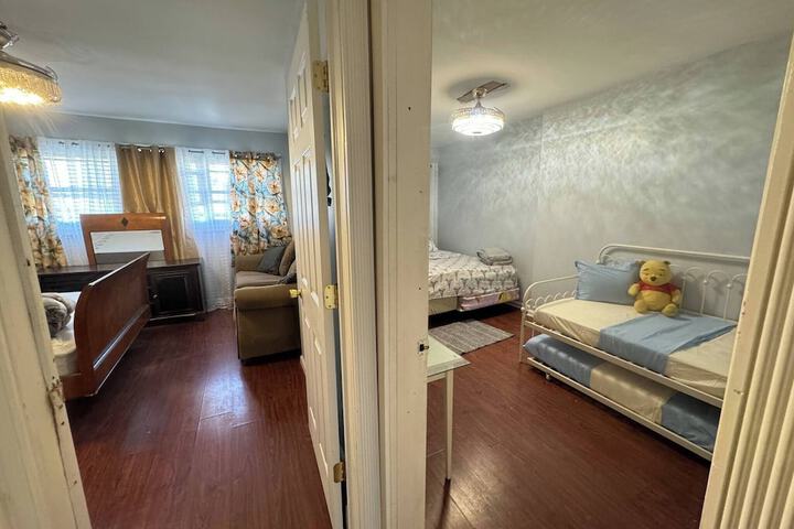 Huge 3 Bedrooms Apt 15 Minutes to NY City