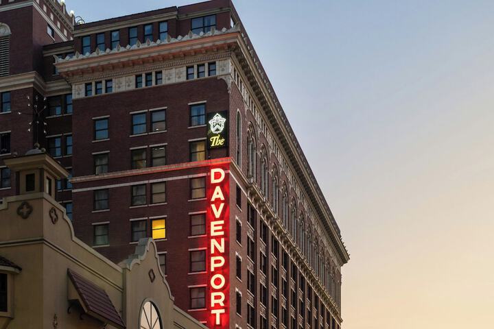 Davenport Hotel Autograph Collection