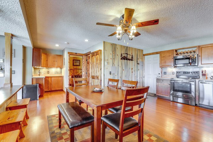 Ski-in / ski-out Granby Ranch Escape With Balcony!