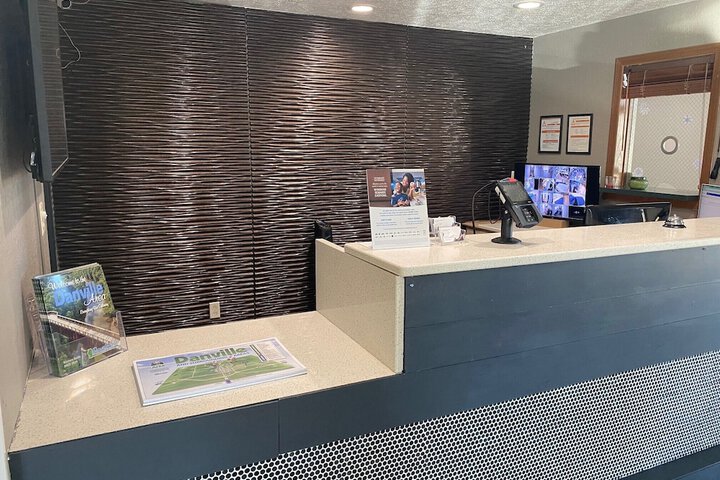 Baymont by Wyndham Danville IL