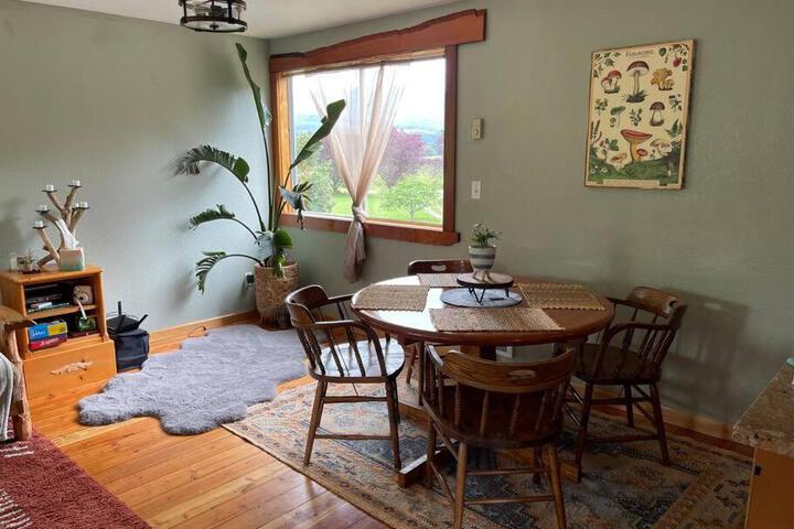 Riverfront Getaway on the Wild and Scenic
