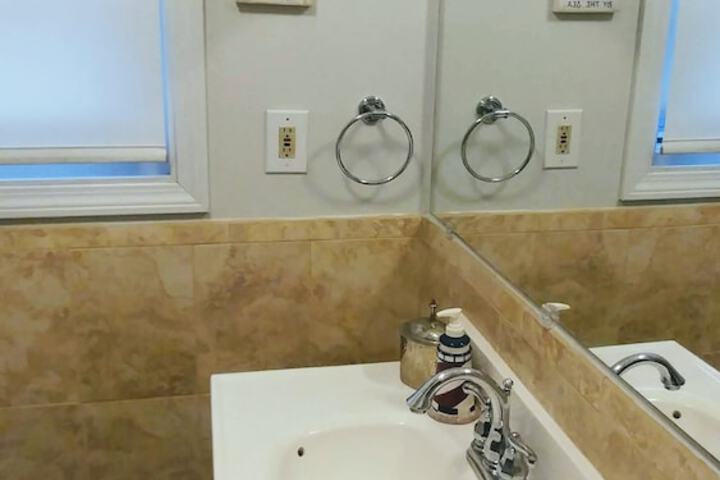 Room 14 of 36