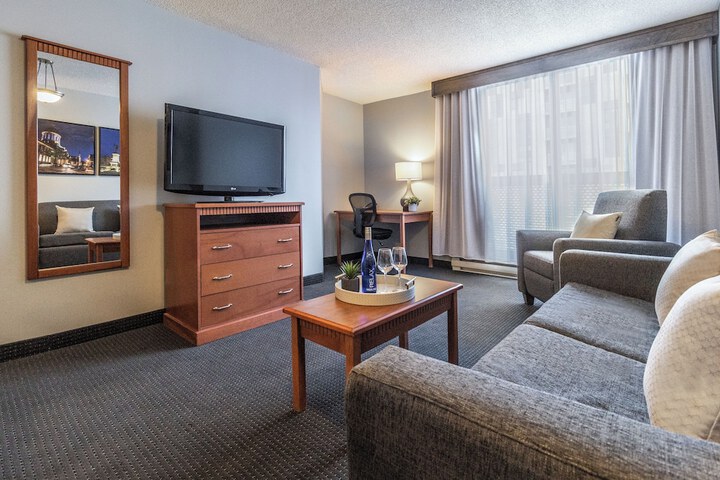 Room 71 of 161