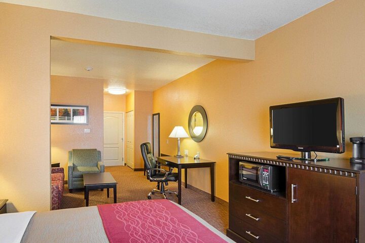 Room 17 of 34