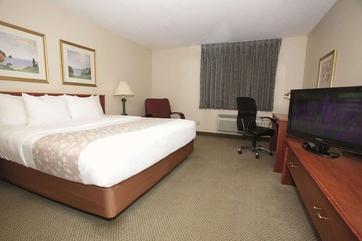 Room 22 of 38