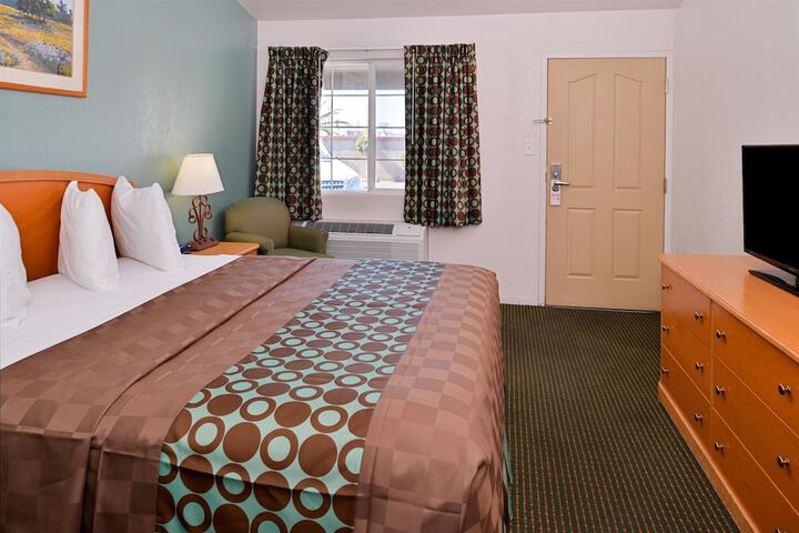 Room 18 of 27
