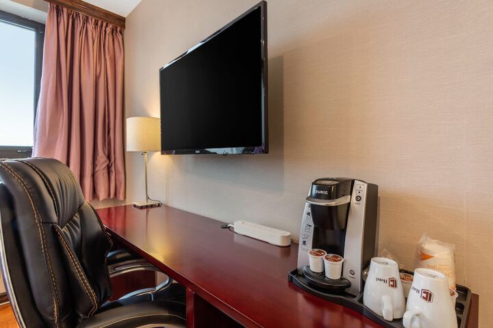 Room 25 of 35
