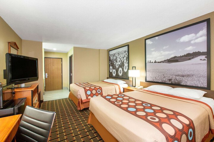 Room 9 of 20