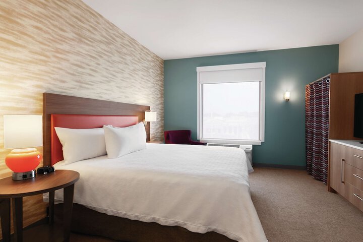 Room 16 of 36