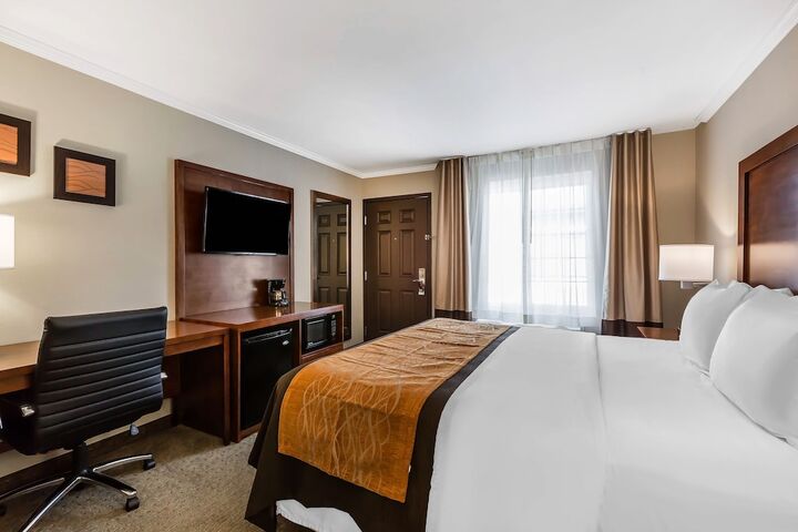 Room 127 of 136