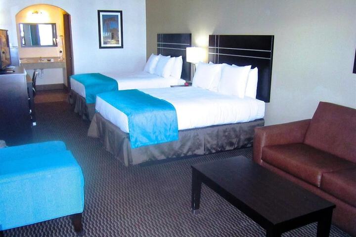 Room 20 of 32