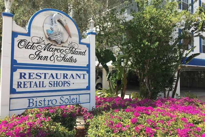 Olde Marco Island Inn and Suites