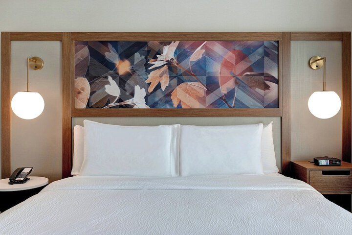 Room 17 of 54
