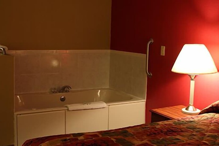 Room 13 of 24