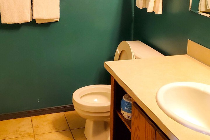 Room 25 of 44