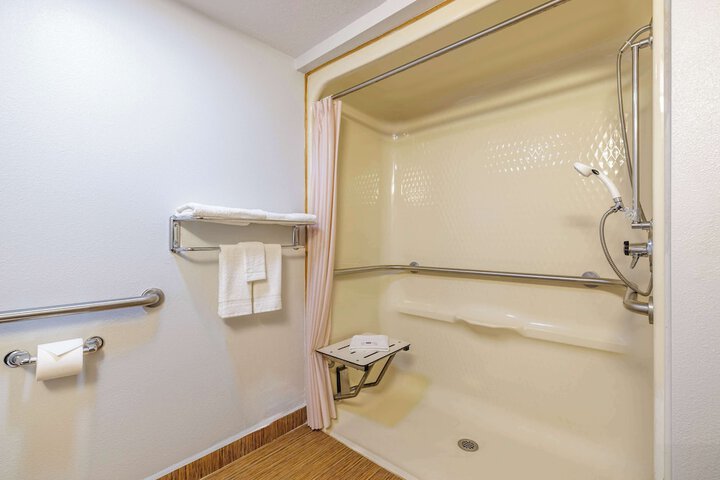 Motel 6 Auburn CA