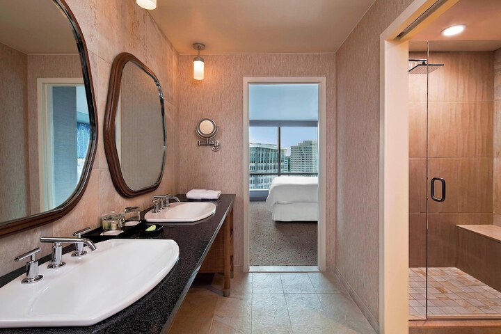 The Westin Arlington