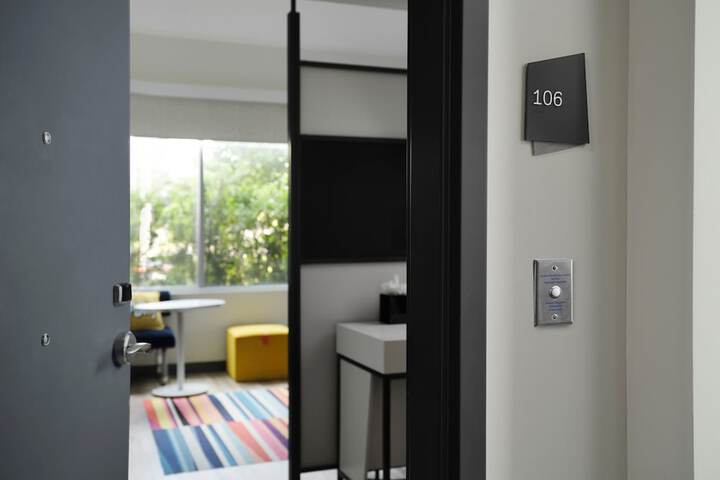Room 19 of 40