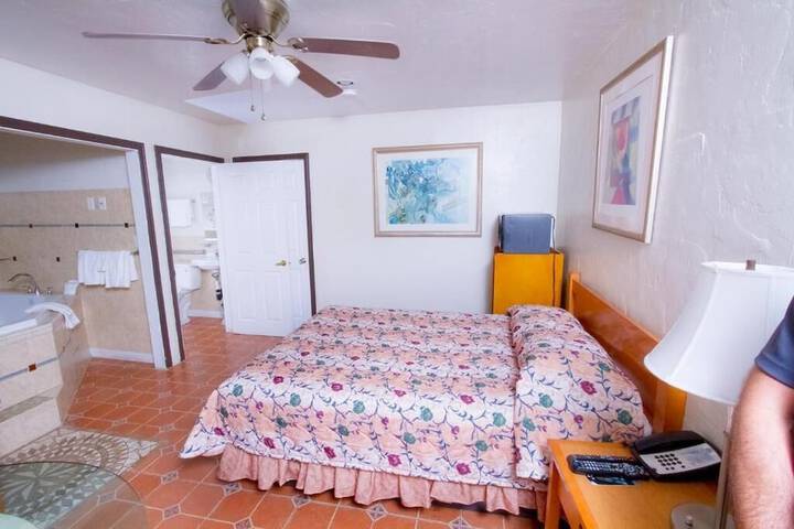 Room 31 of 34
