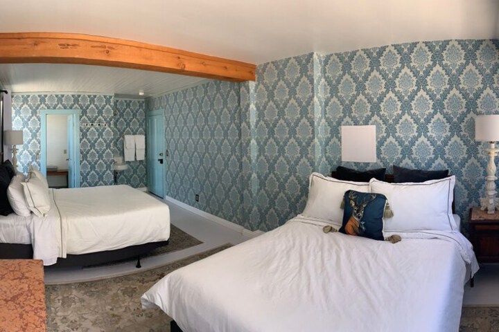 Room 13 of 25