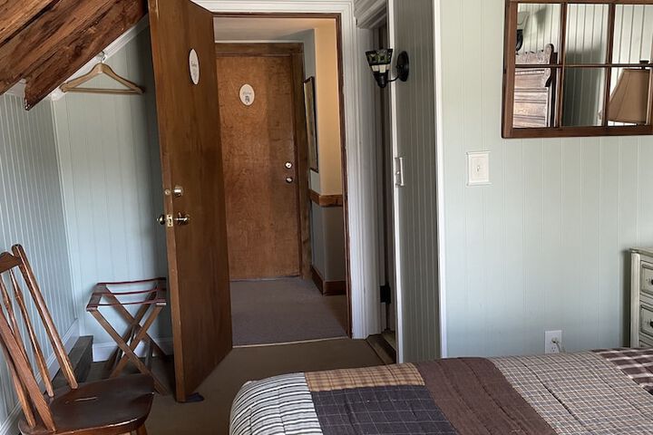 Room 87 of 99