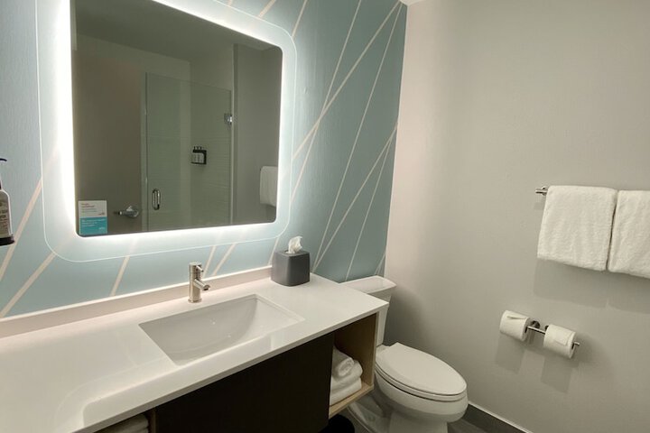 avid hotels Beaumont by IHG