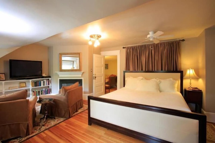 Room 20 of 46