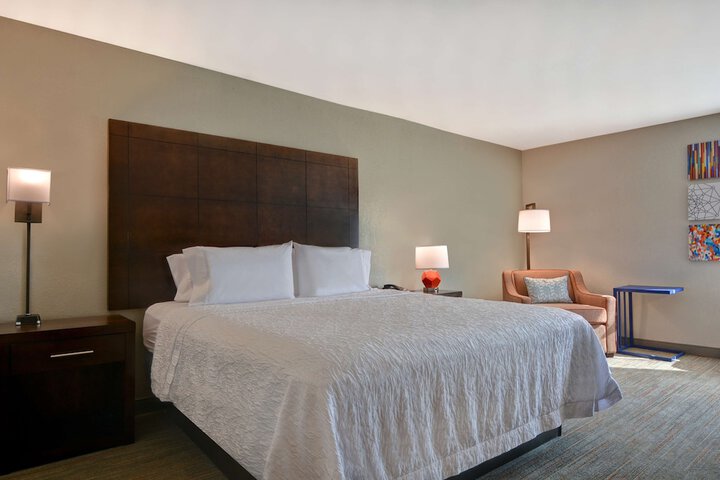 Room 53 of 70