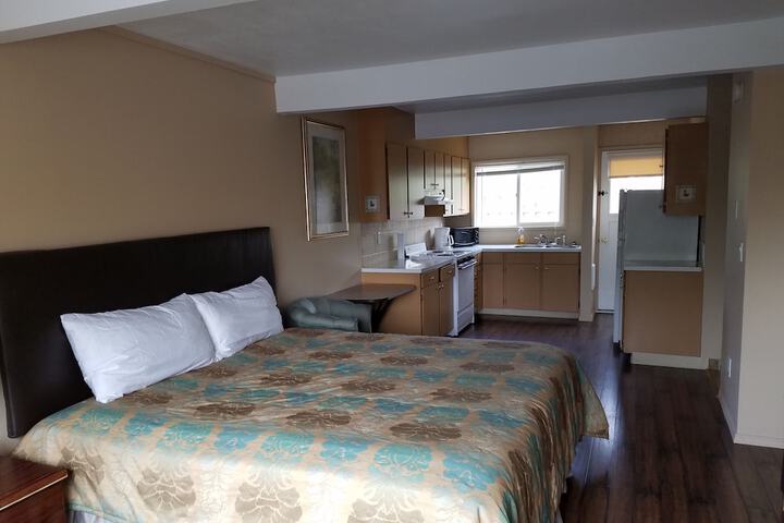 Room 18 of 40