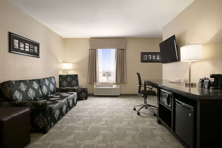 Room 15 of 34