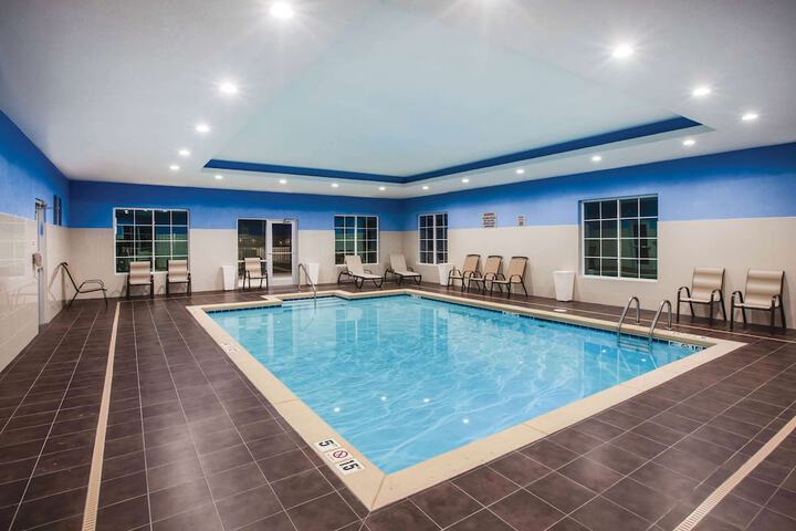 La Quinta Inn & Suites by Wyndham Owasso