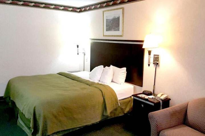 Room 21 of 27